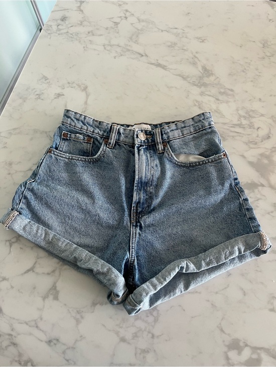 Zara Pants - Zara High-Waist Denim Shorts - Light Blue